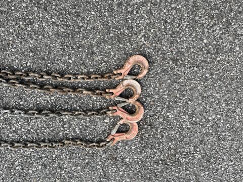 Verkaufe 4er Kettengehänge verkürzbar, Kettenstärke 10 mm.