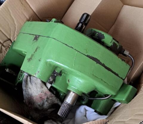 John Deere Frontzapfwelle