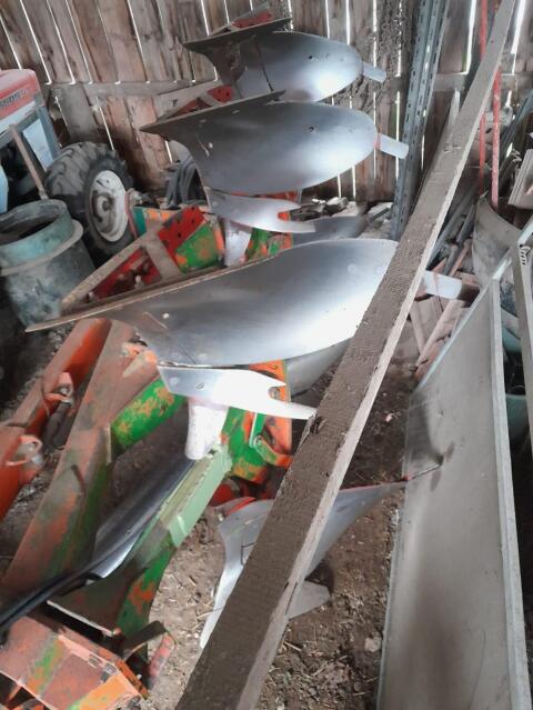 Pflug - Vogel und Noot Steinsicherungspflug dreischaarig