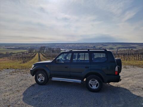 Toyota Land Cruiser J9