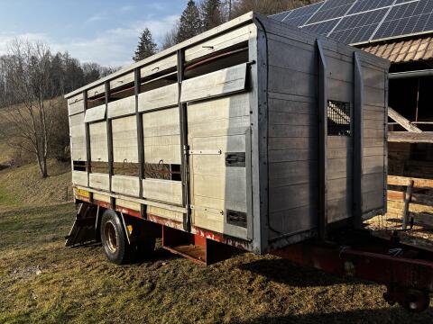 Viehanhänger für Tiertransport