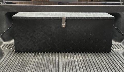 Pickup-Ladeflächenbox inkl. Inhalt