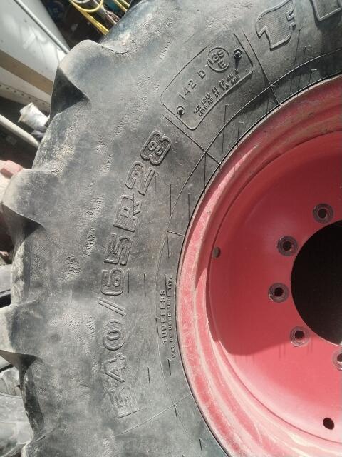 Fendt 913 Felgen 15 lw28, 10 Loch zu 540/65r28