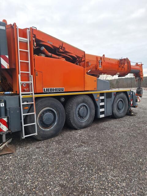 Autokran Liebherr LTZ1055