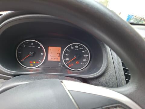 Auto Mitsubishi L200