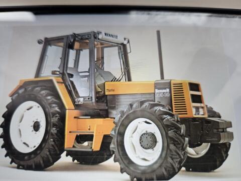 Suche Motorseitendeckel für Renault 145-14