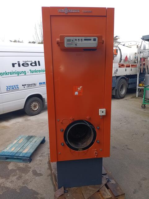 Verkaufe Viessmann Ölheizkessel mit integr. WW-Boiler 18-21