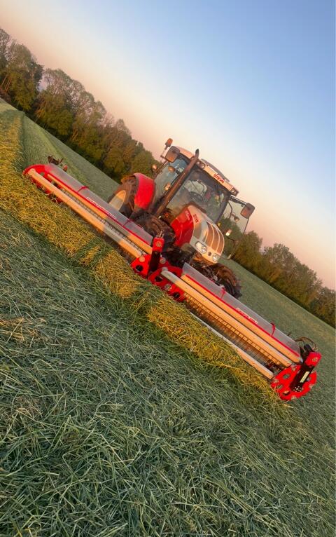 Kammschwader BB Umwelttechnik Clemeter 550F