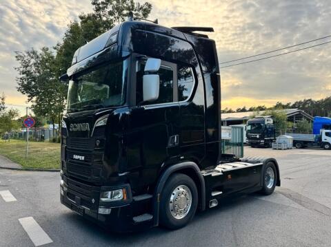 Scania S 650 V8