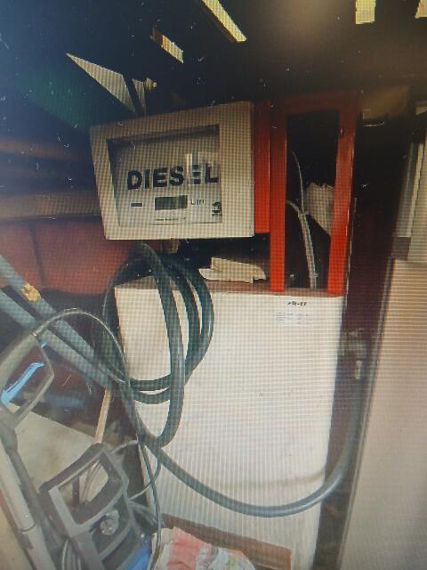 Verkaufe eine gebrauchte Zapfsäule, laut Foto, funktionstüchtig