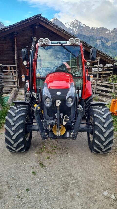 Lindner Geo 84 Traktor