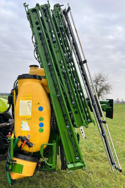 AMAZONE UF1200 Pflanzenschutzspritze