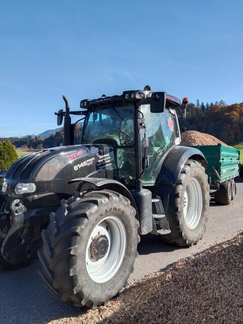 Vermiete 150 PS Traktor Steyr Profi 6145
