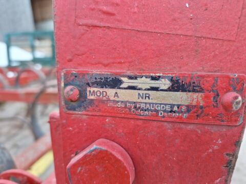 Verkaufe Kultivator 3 m Frontanbau