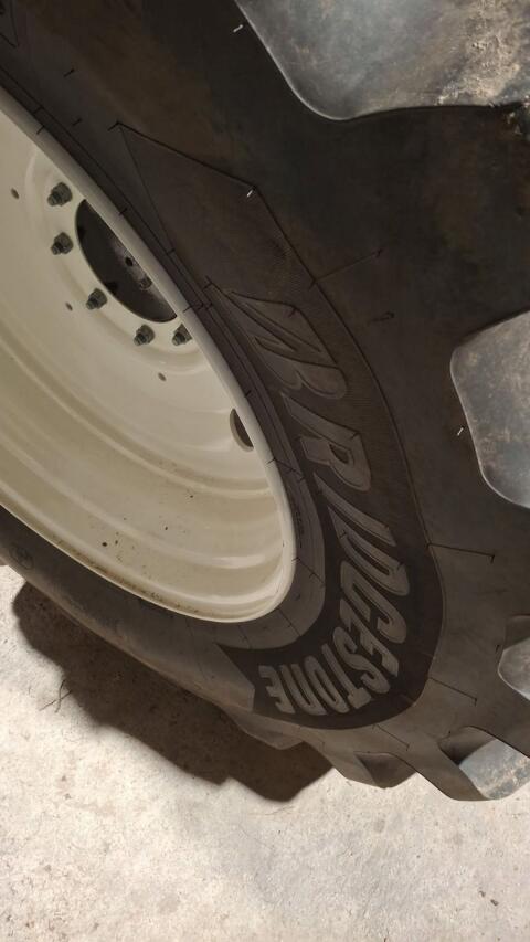 Reifen Bridgestone 650/65R38