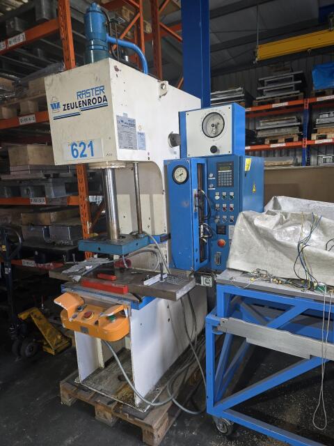 Raster Zeulenroda PYE 10 S1/M Hydraulikpresse