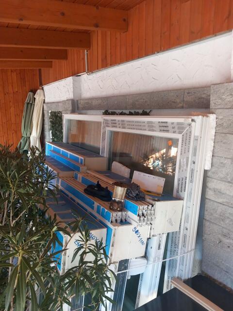 Einzeln oder zusammen, verschiedene Fenster mit Rollo