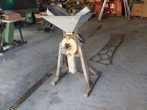 Körnerquetsche, Mühle, Getreide