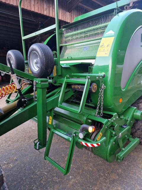 McHale F5500 Rundballenpresse