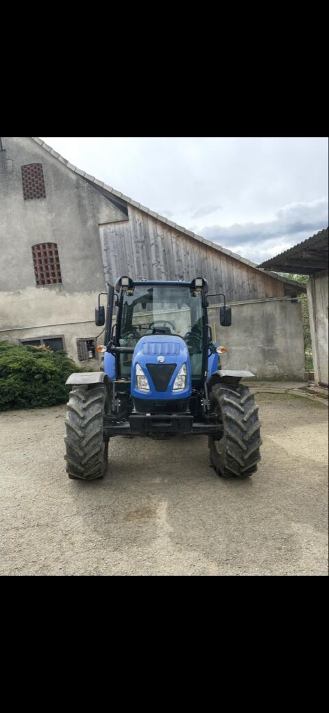 New Holland T4 75s