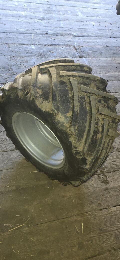 Kompletträder 19.0 45/17 BKT