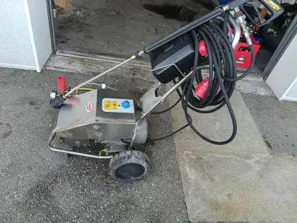 Hochdruckreiniger Mazoni