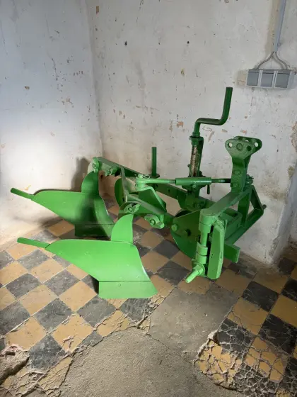 Landmaschine Pflug 2-scharig