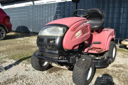 Rasenmäher-Traktor MTH LE155 lt. 500 ccm 15,5 PS