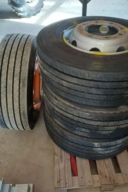 Reifen 285/70 R19,5 Continental