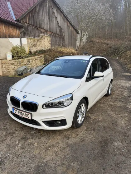 BMW 2er-Reihe 216d Active Tourer mit vielen Extras