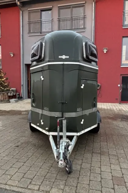 Pferdeanhänger Humbaur