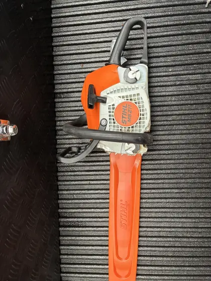 Pickup-Ladeflächenbox inkl. Inhalt