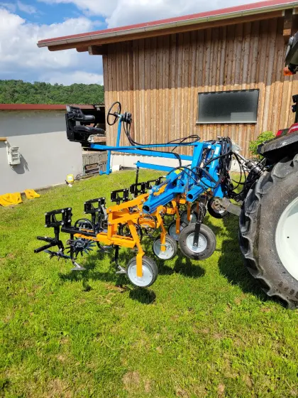 Hackgerät Schmotzer 6-reihig