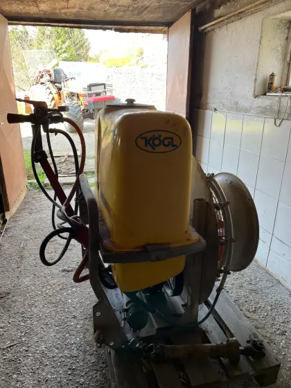 Gebläßespritze 210 l zu verkaufen