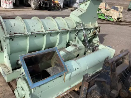 Schwerer Futter-Mischer