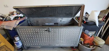 Eisenkiste, Riffelblech