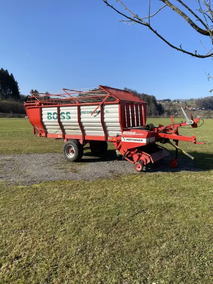 Pöttinger Ladewagen Boss Junior 2