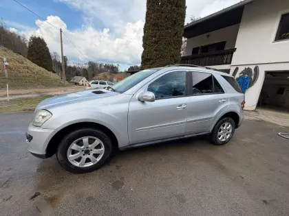 Mercedes-Benz ML 320