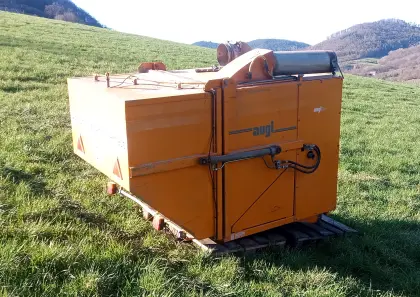 AUGL Saugwagen Kehrmaschine Grassauger Laubsauger