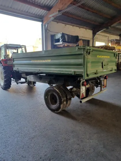 Einachs-Dreiseitenkipper