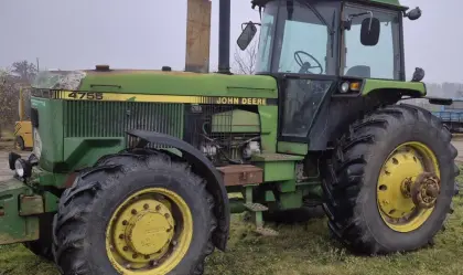 John Deere 4755
