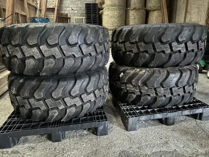 Kompletträder 455/70 R20 Alliance 608 mit Felgen 14x20, Lader