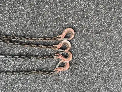 Verkaufe 4er Kettengehänge verkürzbar, Kettenstärke 10 mm.