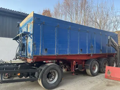 Dolly mit Auflieger Kipper