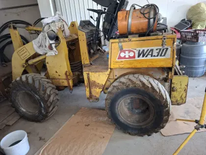 Komatsu WA 30-1