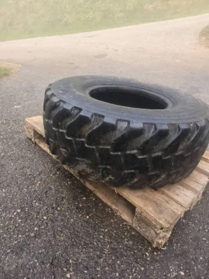 Radladerreifen 335/80-18 und 340/80-18