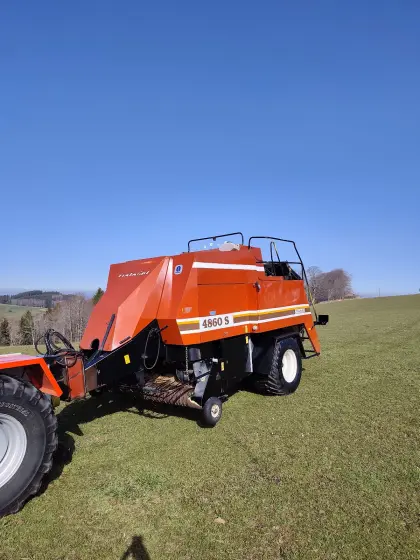 New Holland / Fiatagri 4860 Quaderballenpresse