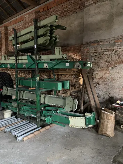 Različne dele plugov Regent