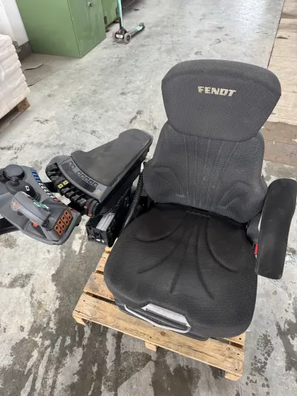 Grammer Sitz mit Fendt One Konsole