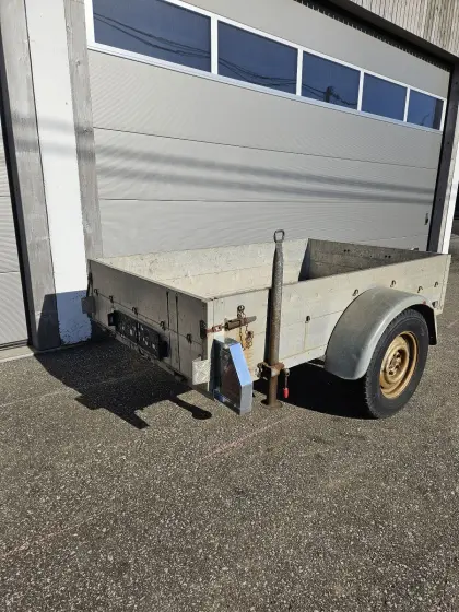 PKW Anhänger, gebremst